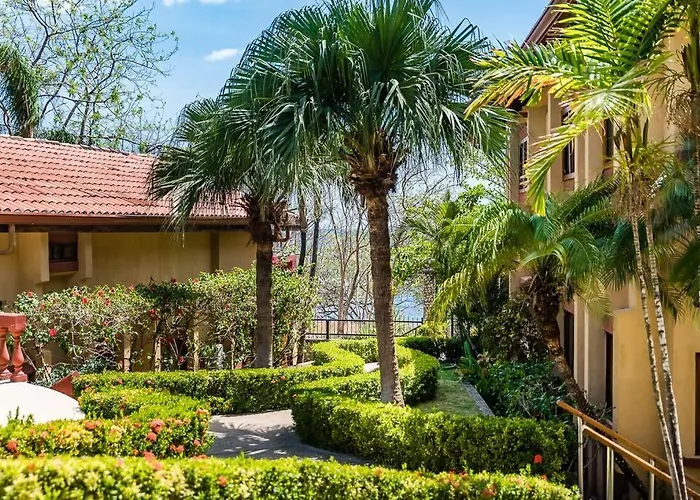 Appart hôtel Light & Breezy Side Condo! 4*