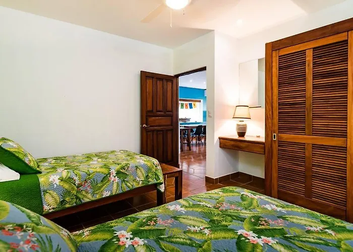 Light & Breezy Side Condo! Aparthotel 4*